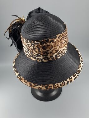 WHITTHALL & SHON Black and Leopard Print Women's Cloche Hat